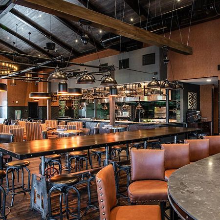 Fayetteville The Craftsman Inn & Suites מראה חיצוני תמונה